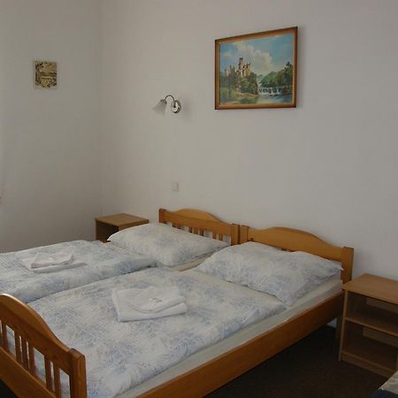 Hotel Filip Ceske Budejovice Exterior foto